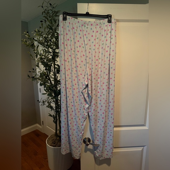 SKIMS Pajama Set - Picture 3 of 6